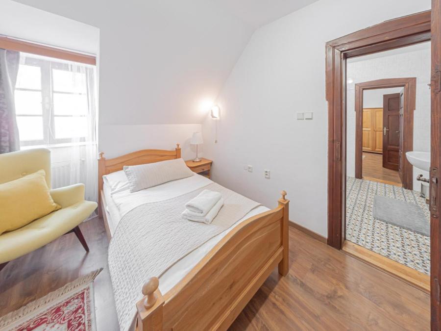 Hotel Salamander Banska Stiavnica Bagian luar foto