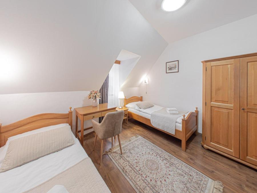 Hotel Salamander Banska Stiavnica Bagian luar foto