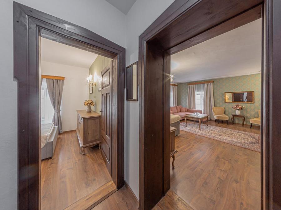 Hotel Salamander Banska Stiavnica Bagian luar foto
