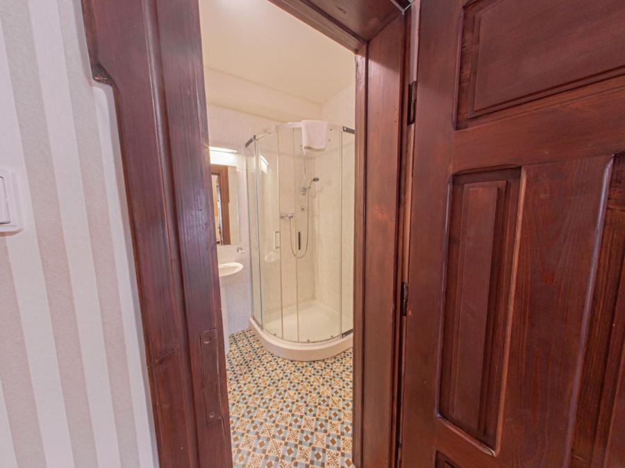 Hotel Salamander Banska Stiavnica Bagian luar foto